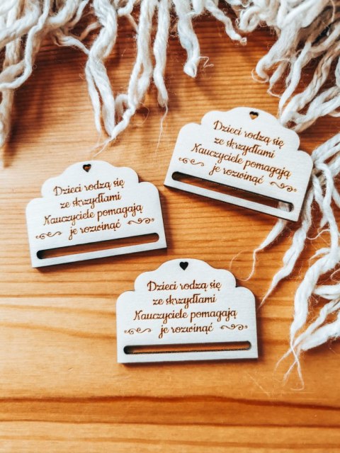 Dzieci rodzą się ze skrzydłami - zakładka ozdobna 5x3,5cm (3szt) - - - (baza do zakładki do książki)