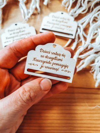 Dzieci rodzą się ze skrzydłami - zakładka ozdobna 5x3,5cm (3szt) - - - (baza do zakładki do książki)