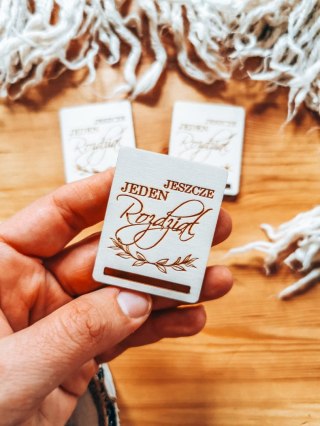 Jeszcze jeden Rozdział - zakładka prostokąt 4x5cm (3szt) - - - (baza do zakładki do książki)