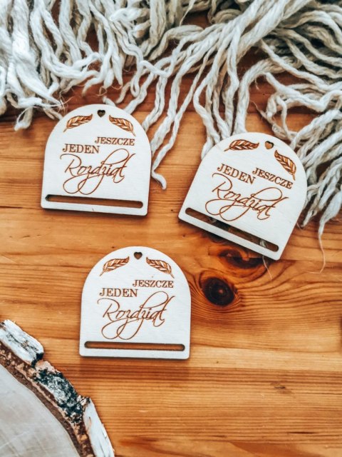 Jeszcze jeden rozdział - zakładka półokrągła 5cm (3szt) - - - (baza do zakładki do książki)