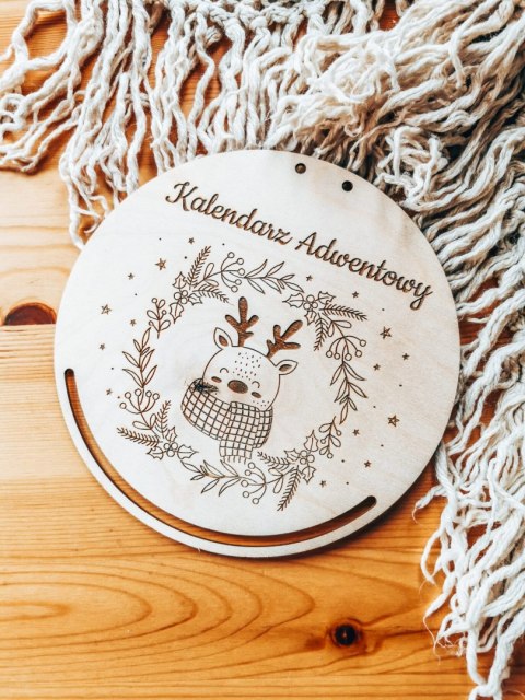 Kalendarz Adwentowy TABLICA - RENIFER w świątecznym wieńcu (koło) - - - (baza tabliczka do kalendarza adwentowego)