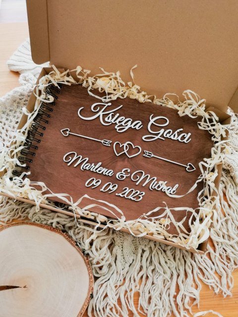 Księga Gości z drewnianą okładką - napis 3d - Strzałki - - - (album na zdjęcia)