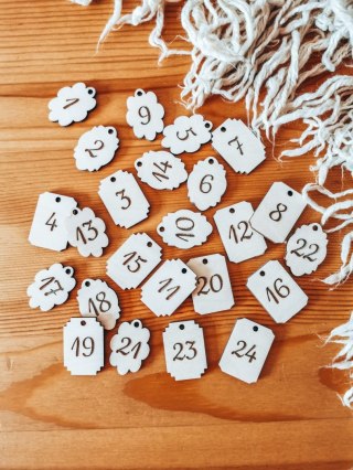 NUMERKI 3,5cm (24szt) na Kalendarz Adwentowy - ZAWESZKI