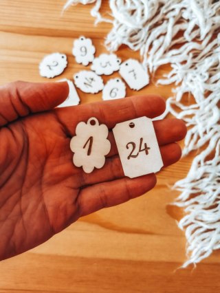 NUMERKI 3,5cm (24szt) na Kalendarz Adwentowy - ZAWESZKI