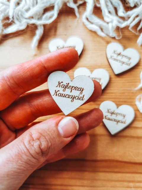 Najlepszy nauczyciel - SERCE (5szt) 3/4/5cm - - - (serduszka, serduszko, serca)