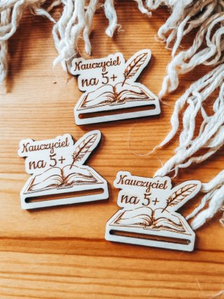 Nauczyciel na 5+ /książka/ - zakładka po obrysie 5cm (3szt) - - - (baza do zakładki do książki)