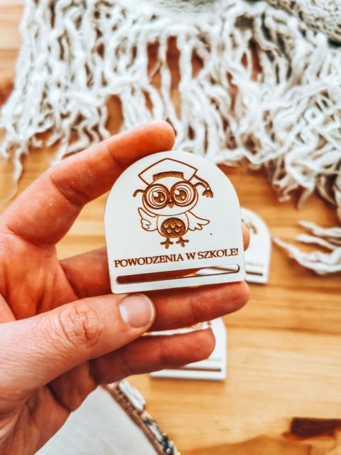 Powodzenia w Szkole - zakładka półokrągła 5cm (3szt) - - - (baza do zakładki do książki, zakończenie przedszkola, koniec roku sz