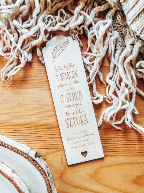 Zakładka (1szt) PIÓRO - Nie tylko z książek... - - - DZIEŃ NAUCZYCIELA zakładki do książki