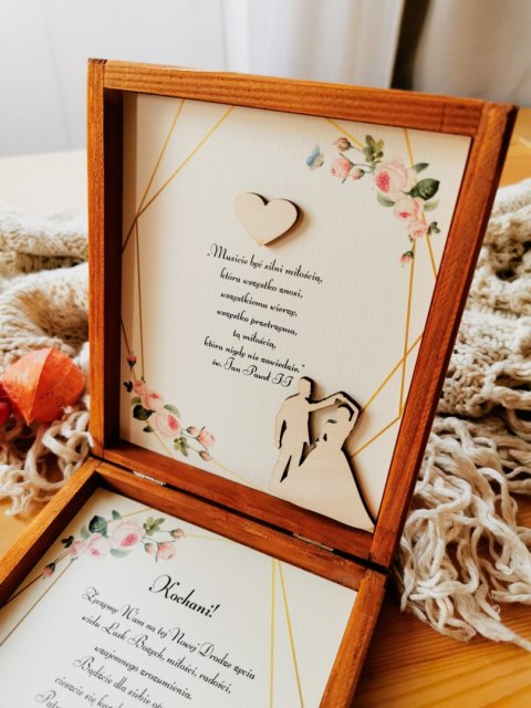 Życzenia - WZÓR 03 - dla Pary Młodej w drewnianym pudełku, kartka z życzeniami