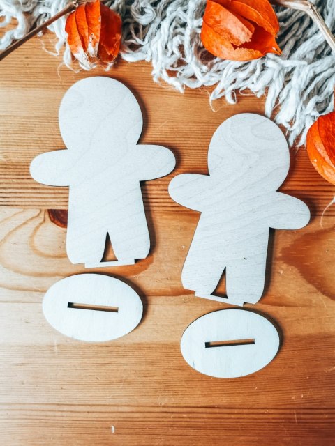 CIASTEK 01 chłopiec - figurka z podstawką (2szt) (12cm) - do ozdabiania (pierniczek, piernik)