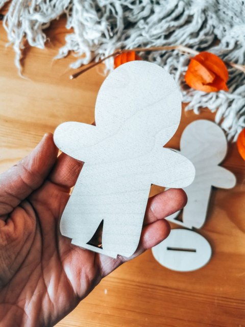 CIASTEK 01 chłopiec - figurka z podstawką (2szt) (12cm) - do ozdabiania (pierniczek, piernik)