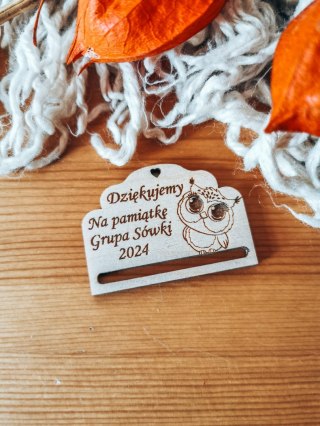 Dowolny tekst (Sówka) - zakładka ozdobna 5x3,5cm (1szt) - - - (baza do zakładki do książki, Dzień Nauczyciela, podziękowanie)