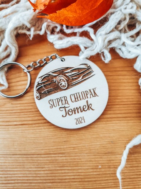 Dzień Chłopaka BRELOCZEK samochód 02 - 5cm (1szt) - z imieniem - - - (brelok)