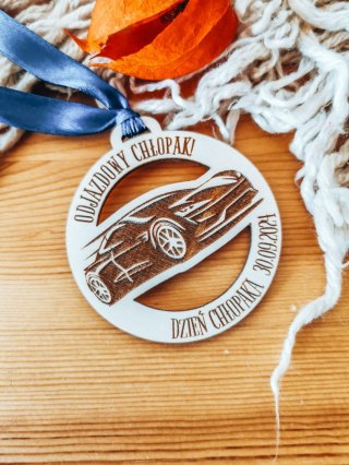 Dzień Chłopaka ODJAZDOWY CHŁOPAK 02 - medal 7cm (1szt) - z imieniem - - - (zawieszka, odznaka)