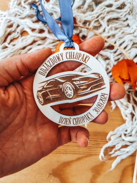 Dzień Chłopaka ODJAZDOWY CHŁOPAK 02 - medal 7cm (1szt) - z imieniem - - - (zawieszka, odznaka)