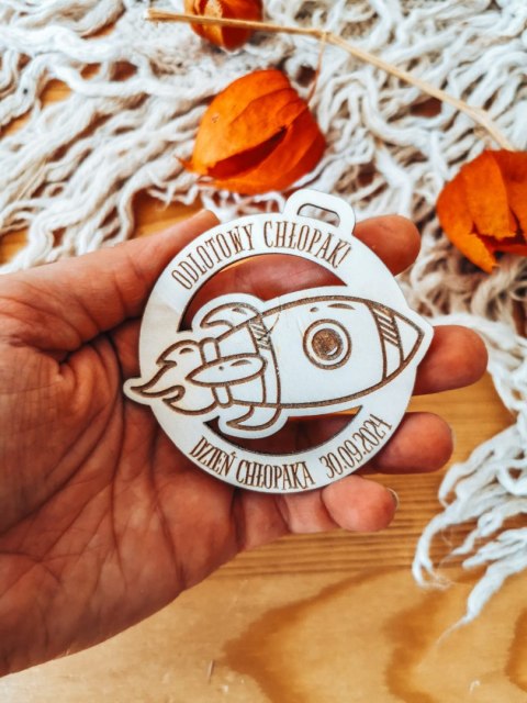 Dzień Chłopaka ODLOTOWY CHŁOPAK 01 - medal 7cm (1szt) - z imieniem - - - (zawieszka, odznaka, rakieta)