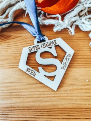 Dzień Chłopaka - SUPER CHŁOPAK - medal 7cm (1szt) - z imieniem - - - (zawieszka, odznaka)