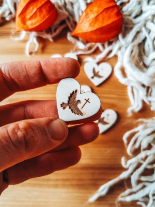 Gołąbek - SERCE (5szt) 3/4/5cm - - - (serduszka, serduszko, serca, gołąb, krzyż)