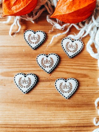 IHS wianek - AŻUROWE serce (5szt) 3/4/5cm - - - (serduszka, serduszko, serca, ażur, Pierwsza Komunia Święta)