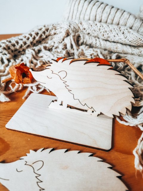 JEŻ 01 - figurka z podstawką (2szt) (10cm) - do ozdabiania