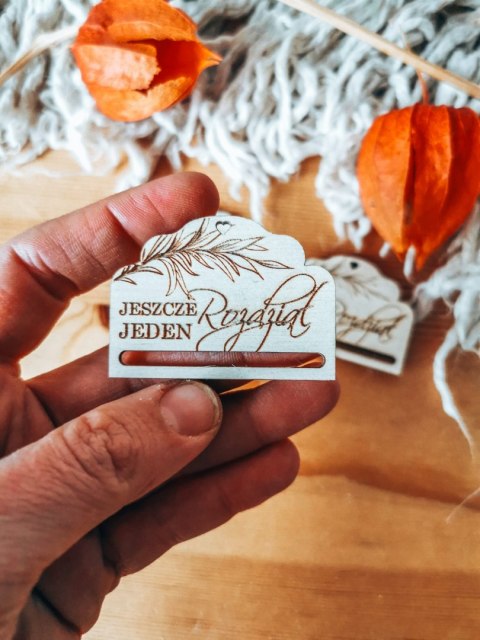 Jeszcze Jeden Rozdział - zakładka ozdobna 5x3,5cm (3szt) - - - (baza do zakładki do książki)