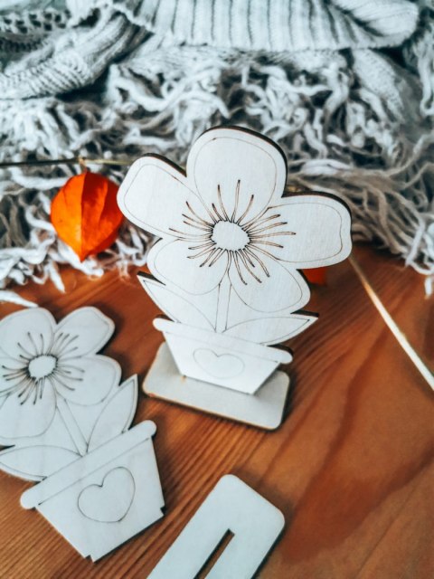 KWIATEK 03 - figurka z podstawką (2szt) (12cm) - do ozdabiania