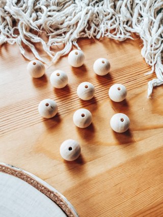 Korale drewniane 40mm (10szt) z dziurką - (koralik na głowę głowa aniołka anioł aniołek)