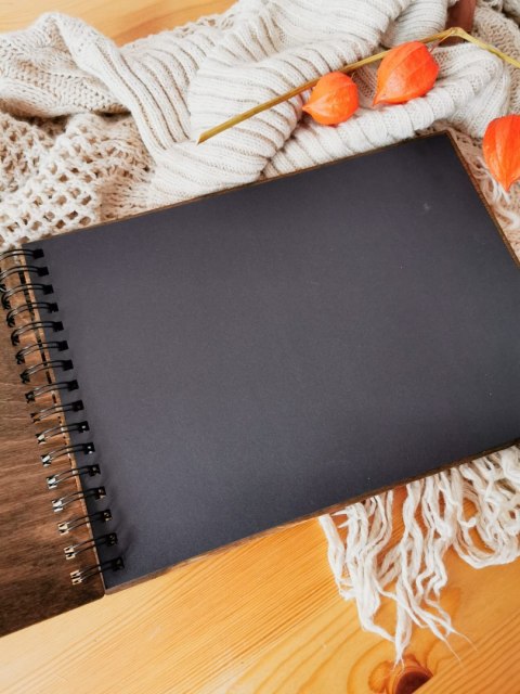 Księga Gości z drewnianą okładką - napis 3d - Gałązki 02 - - - (album na zdjęcia)