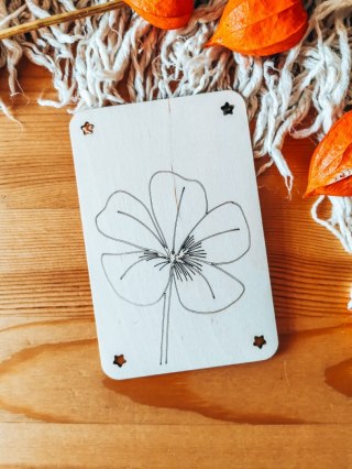 Laurka DIY 9,5 x 14,5cm (1szt) - KWIATEK 01 - - - (drewniana kolorowanka kartka, drewniane kolorowanki kartki)