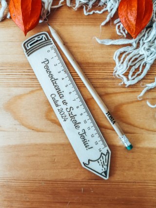 Linijka OŁÓWEK + ołówek (ZESTAW) - DOWOLNY TEKST - - - (zakończenie koniec roku szkolnego przedszkola, podziękowanie)