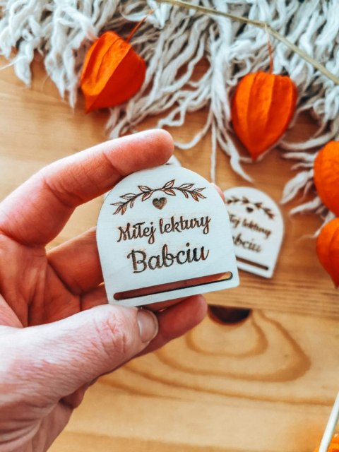 Miłej lektury Babciu - zakładka półokrągła 5cm (3szt) - - - (baza do zakładki do książki, Dzień Babci, Dziadka, Dziadków)