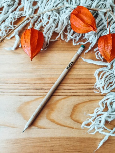 Ołówek z imieniem IMIENNY - - - (zakończenie koniec roku szkolnego przedszkola, podziękowanie)