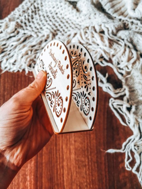 SERWETNIK baza - DZIEŃ BABCI ażurowy 01 (1szt) (14,5cm) - - - do ozdabiania