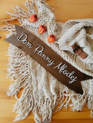 Tabliczka (1szt) Dom Panny Młodej - - - (tablica, wstęga do wianka)