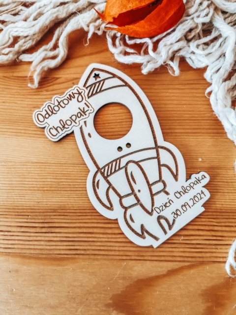 Tabliczka na lizaka - Odlotowy Chłopak RAKIETA (1szt) - z imieniem - - - (zawieszka, podstawka, Dzień Chłopaka)