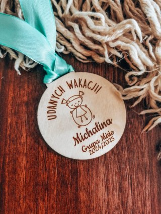 ZAKOŃCZENIE ROKU dziewczynka - medal okrągły 7cm (1szt) - z imieniem - - - (zawieszka, odznaka)