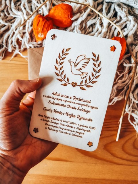 Zaproszenie - GOŁĄBEK 02 - Chrzest Święty - - - (drewniane zaproszenie, drewniana kartka)