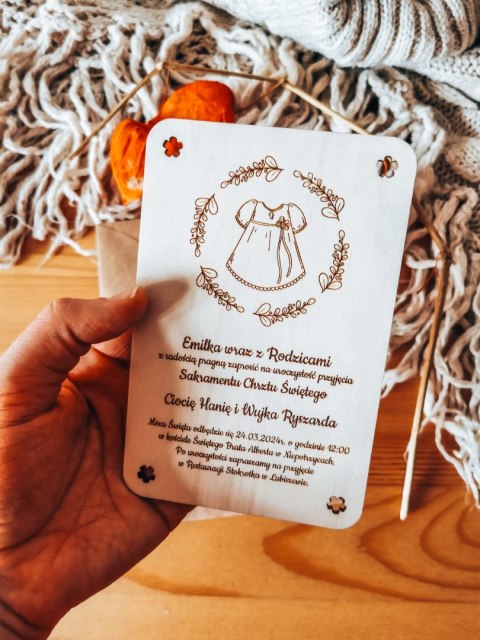 Zaproszenie - SUKIENKA - Chrzest Święty - - - (drewniane zaproszenie, drewniana kartka)