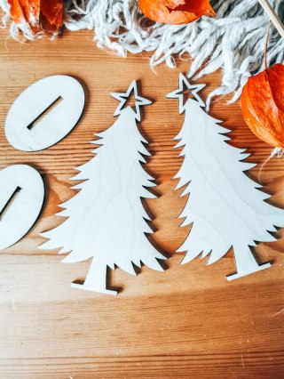 CHOINKA 03 - figurka z podstawką (2szt) (14cm) - do ozdabiania