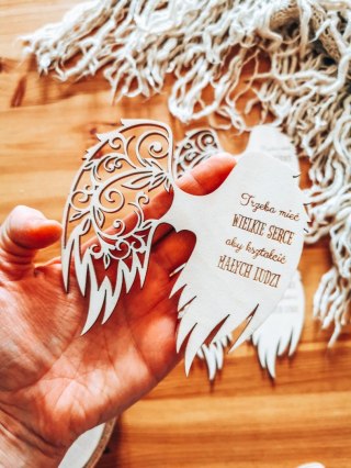 Skrzydła TRZEBA MIEĆ WIELKIE SERCE (12cm) (3szt) - kształt M-01 - (skrzydełka dla nauczyciela do aniołka, anioła aniołek, anioł)