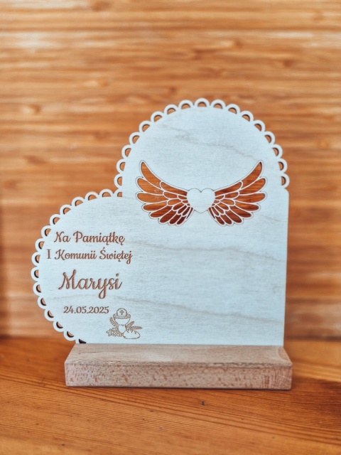 TABLICZKA STOJĄCA (1szt) - Pamiątka Komunii - serce 18cm x 18cm - - - (skrzydła dla anioła, podziękowanie, komunia)