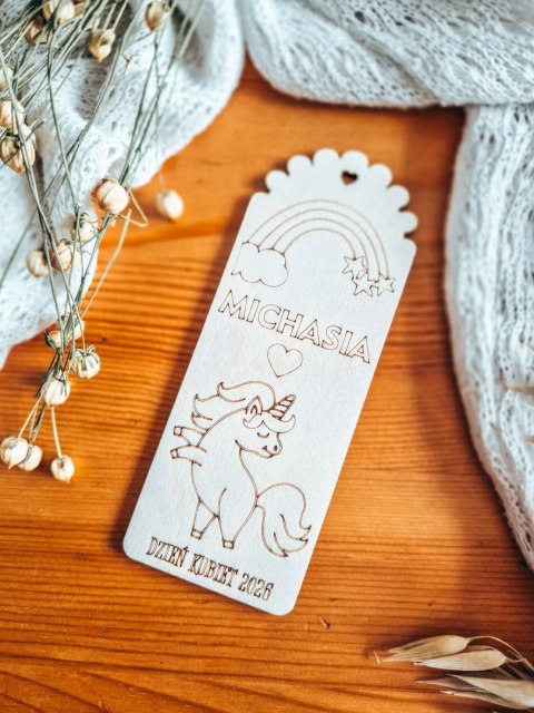 ZAKŁADKA 13cm (1szt) - Dzień Kobiet - Jednorożec 02 - - - (zawieszka, upominek z imieniem)