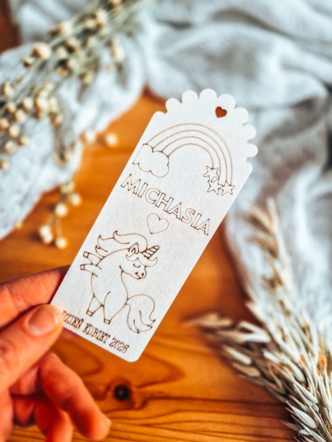 ZAKŁADKA 13cm (1szt) - Dzień Kobiet - Jednorożec 02 - - - (zawieszka, upominek z imieniem)